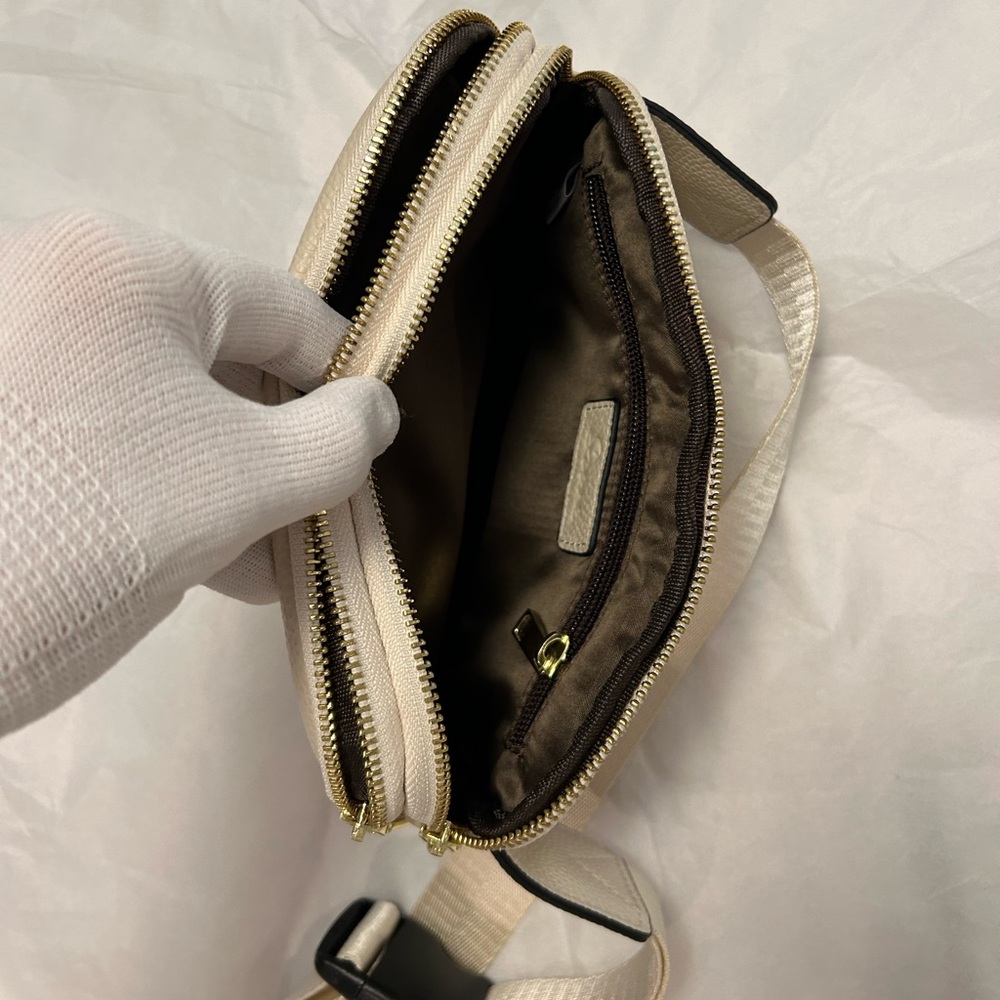 S-Zone Genuine Leather RFID Blocking Fanny Pack in Off White/Cream. - Picture 10 of 14